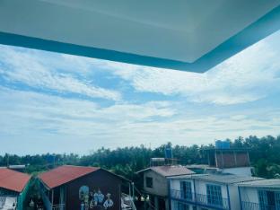 white villa arambol by spirit house
