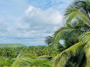 white villa arambol by spirit house