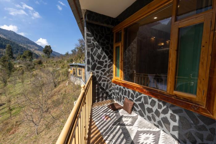 the evara stays jibhi