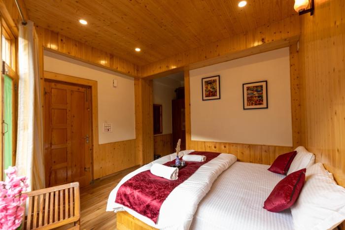 the evara stays jibhi