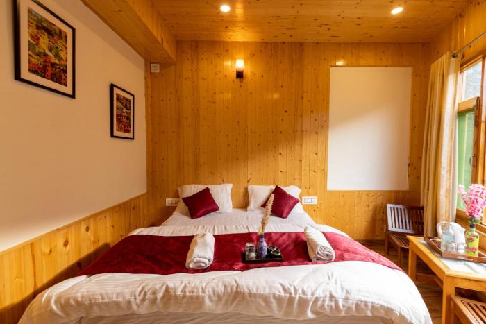 the evara stays jibhi