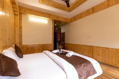 the evara stays jibhi