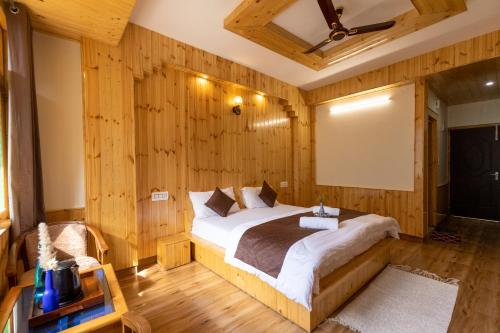 the evara stays jibhi