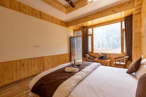 the evara stays jibhi