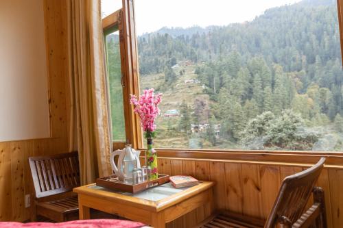 the evara stays jibhi