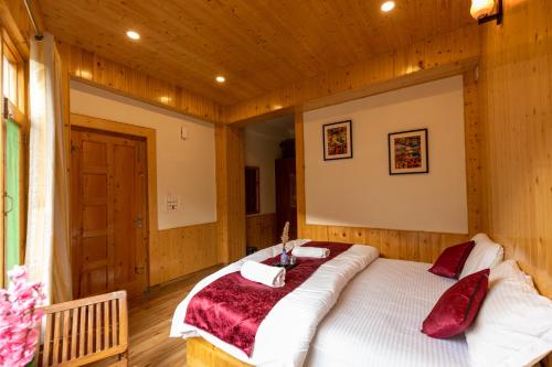 the evara stays jibhi