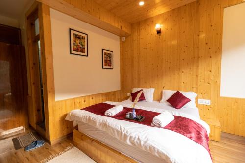 the evara stays jibhi