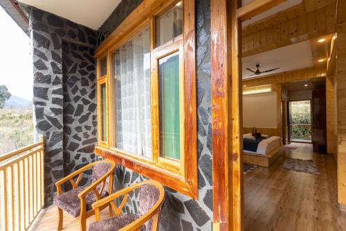 The Evara Stays Jibhi,,3 star