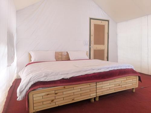 kasol magic valley camp