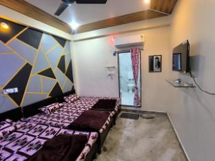 Sanatan Dham,,2 star