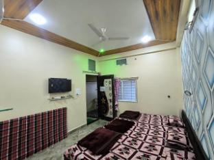Sanatan Dham,,2 star