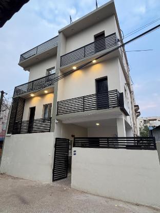 hotel laughing buddha