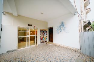 hotel laughing buddha