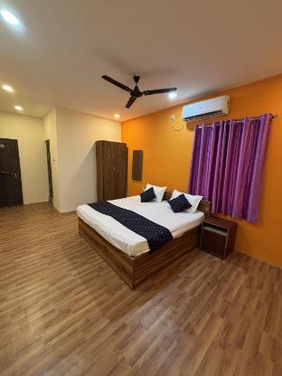 hotel laughing buddha