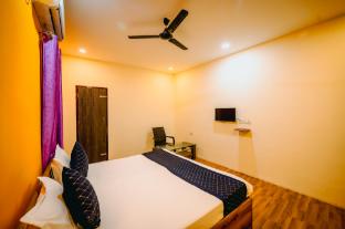 hotel laughing buddha