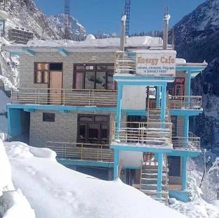 Hr 12 Energy Cafe,,0 star