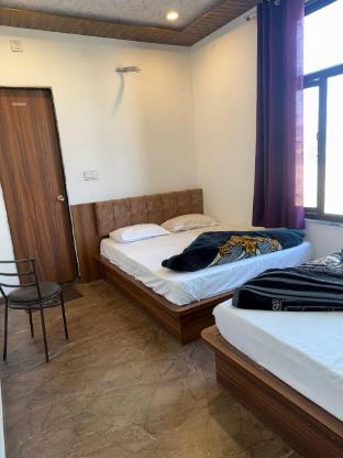 shree banke bihari place