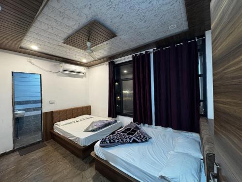 shree banke bihari place