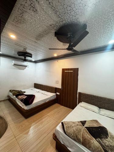 shree banke bihari place