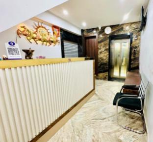 the ss grand near taj mahal