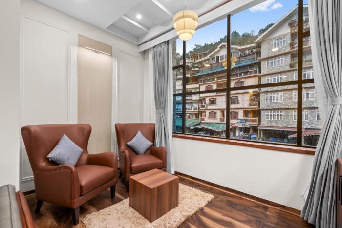 the palm aryan gangtok 12 mins from mg marg