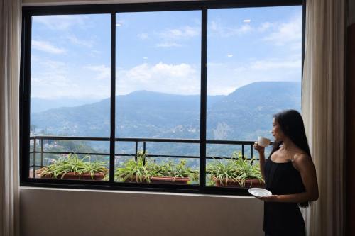 the palm aryan gangtok 12 mins from mg marg