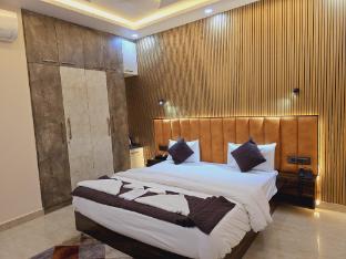 Vega Hotel And Restro,,1 star