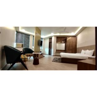aman paradise hotel and banquets