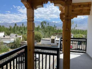 Earthhome By Angchok,,0 star