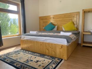 earthhome by angchok