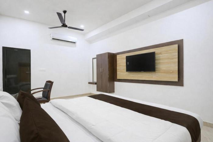 thirumathi residency