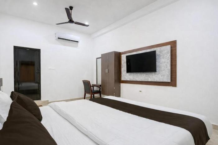 thirumathi residency