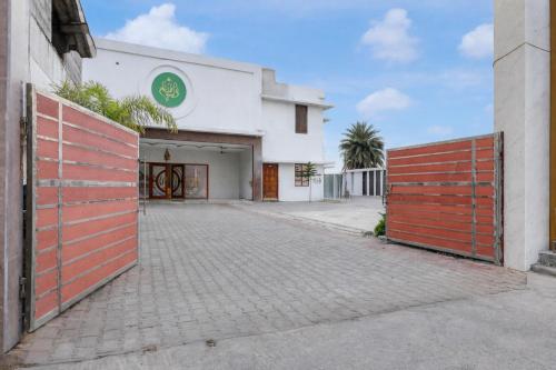 thirumathi residency