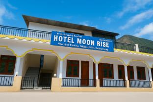 Hotel Moonrise,,5 star