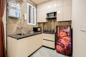 Lime Tree 1Bhk Service Apartment Gurgaon,,3 star