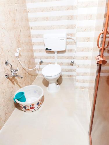 Hotel Jyothi Kumar Royal,,5 star