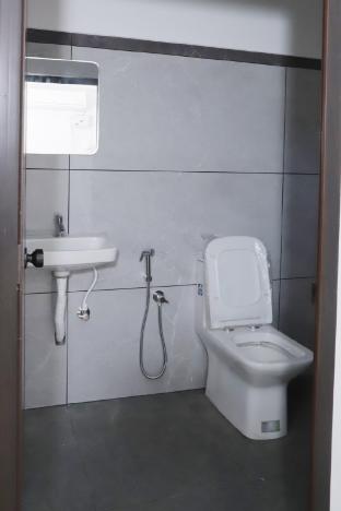 Bethel Apartments,,4 star