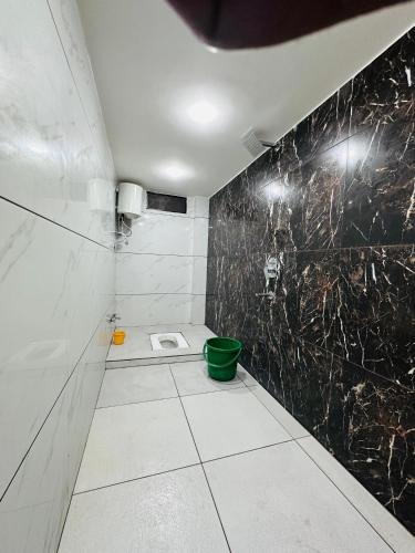 Dev Manorama Palce,,3 star