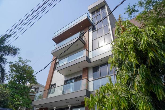 staybia hotel and service apartments sector 27 noida