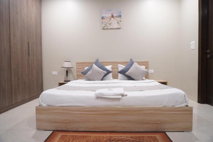 staybia hotel and service apartments sector 27 noida