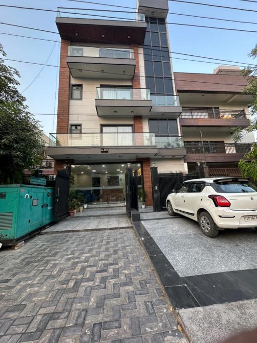 staybia hotel and service apartments sector 27 noida