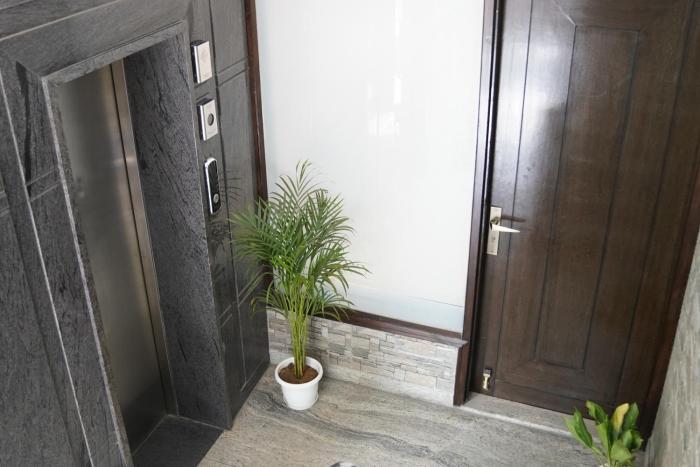 staybia hotel and service apartments sector 27 noida
