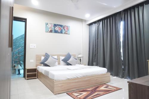 staybia hotel and service apartments sector 27 noida