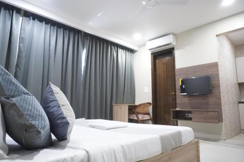 staybia hotel and service apartments sector 27 noida