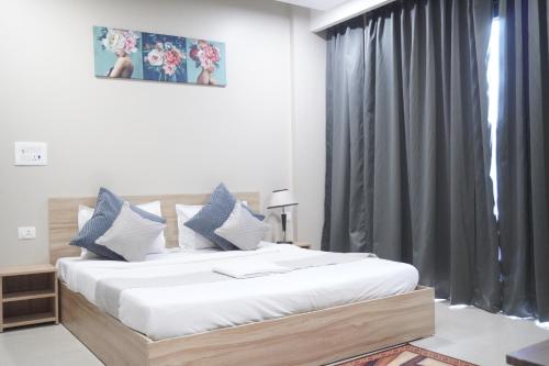 staybia hotel and service apartments sector 27 noida