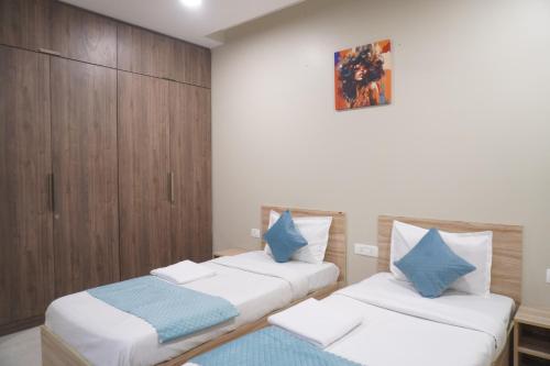 staybia hotel and service apartments sector 27 noida