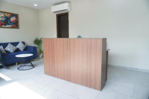staybia hotel and service apartments sector 27 noida