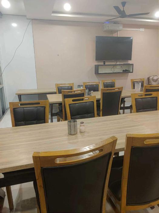 hotel neelam bar and restaurant