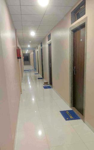 hotel neelam bar and restaurant