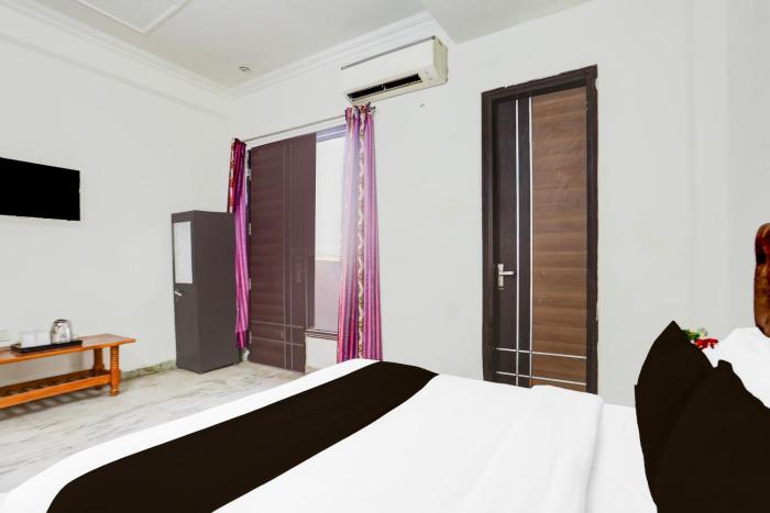 townhouse johri enclave metro station formerly second home